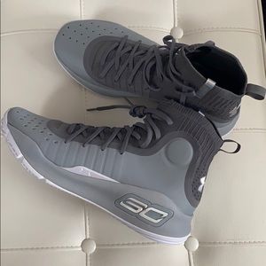 Under Armor Curry 4 Overcast Basketball Shoe